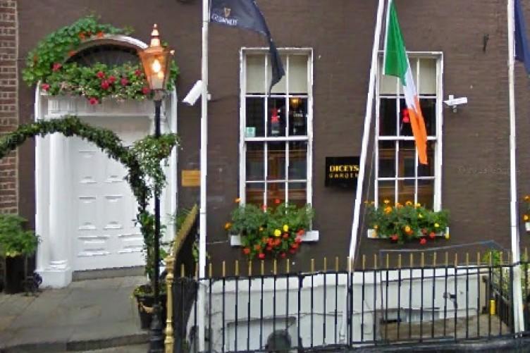 Russell Court Hotel Dublin Exterior photo