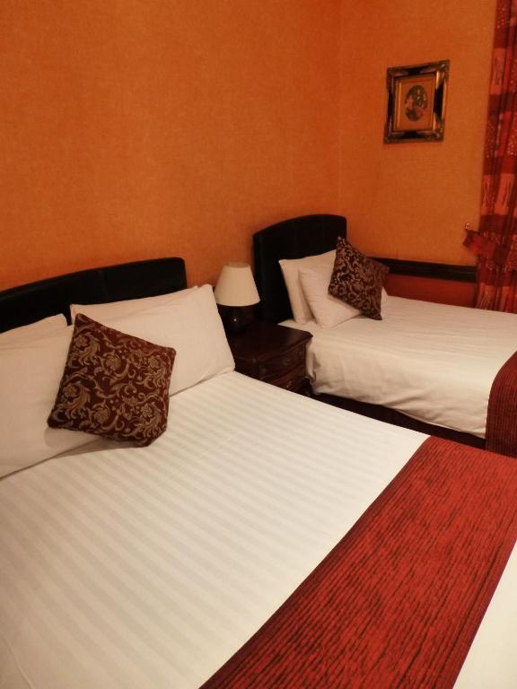Russell Court Hotel Dublin Room photo
